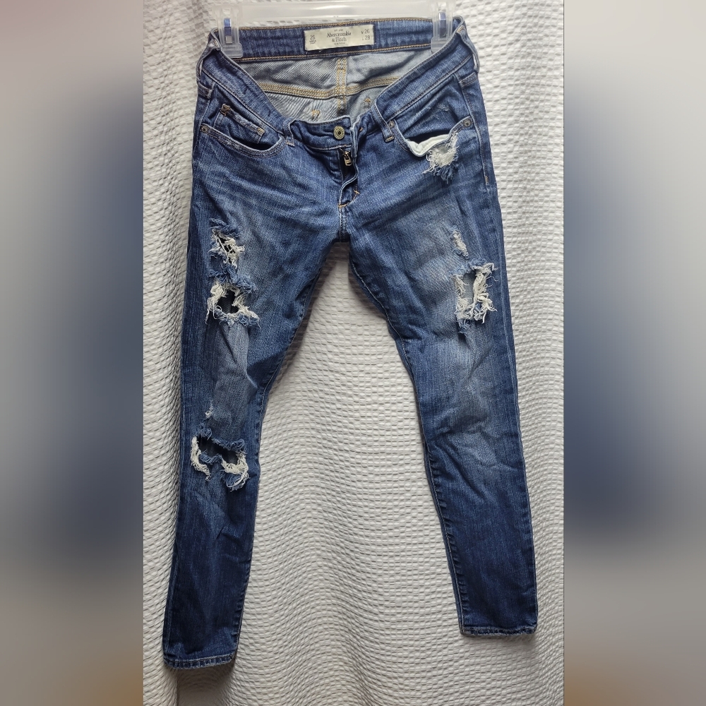 Abercrombie & Fitch Ripped Indigo Skinny Jeans